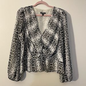 Express Snake Skin Chiffon Top Size XL - Black & White